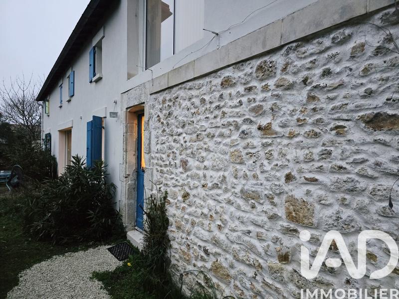 Maison - 280 m² - 11 pièces