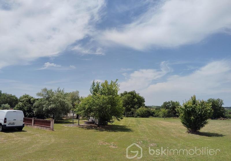 Propriété - 368 m² - 14 pièces