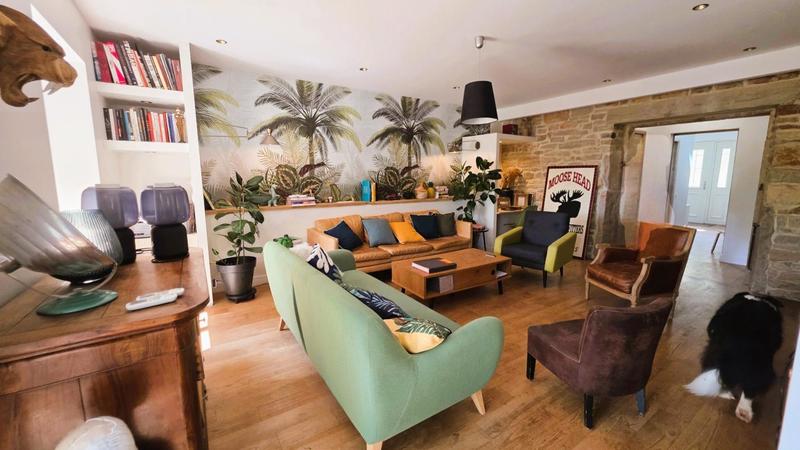 Maison - 390 m² - 11 pièces