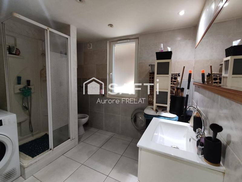 Maison - 280 m² - 10 pièces