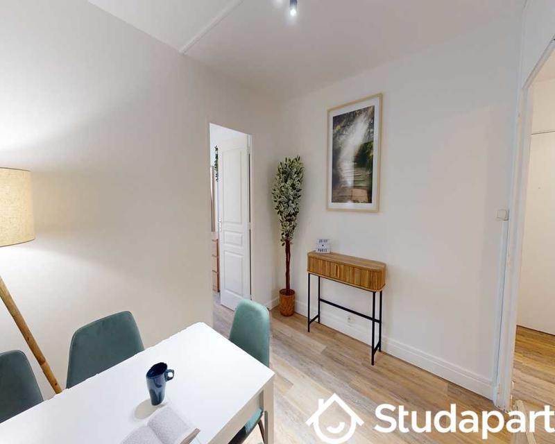 Chambre - 50 m² - 1 pièce