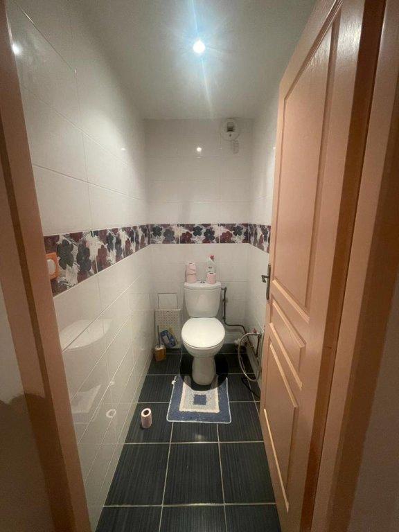 Villa - 384 m² - 8 pièces