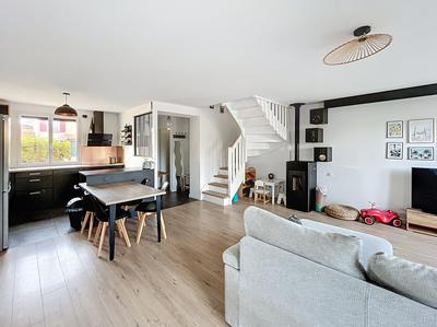 Maison - 110 m² - 5 pièces