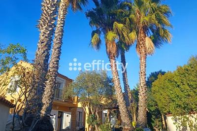 Villa - 152 m² - 7 pièces