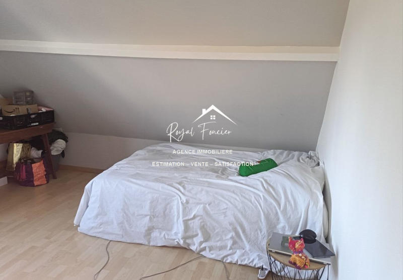 Maison traditionnelle - 200 m² - 8 pièces