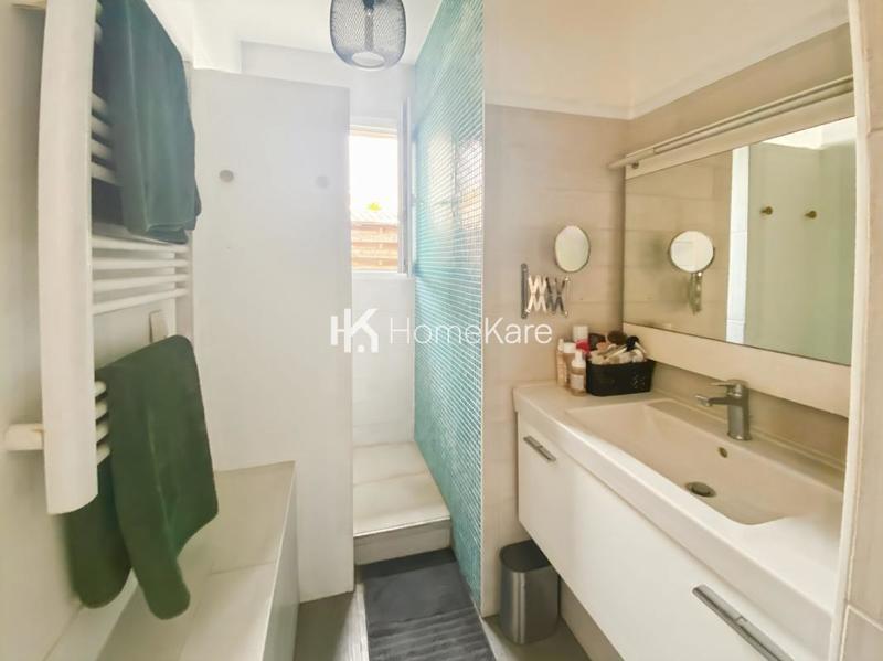 Maison - 92 m² - 5 pièces