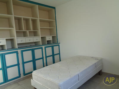 Appartement - 81 m² - 5 pièces