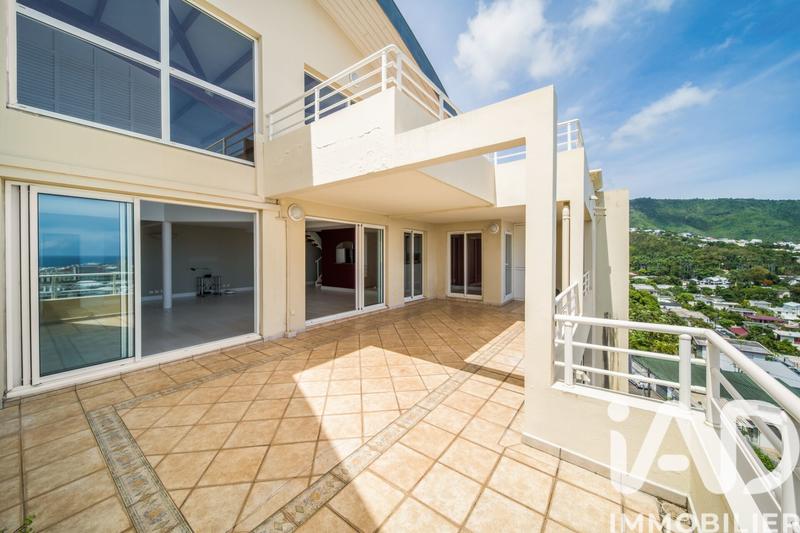 Duplex - 197 m² - 5 pièces