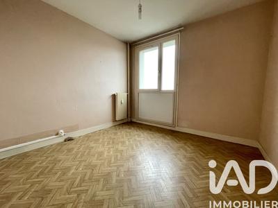 Appartement - 79 m² - 4 pièces