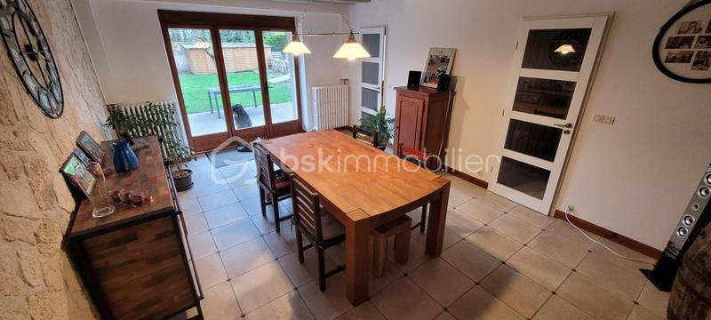 Corps de ferme - 175 m² - 8 pièces