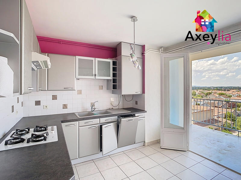 Appartement - 75 m² - 4 pièces