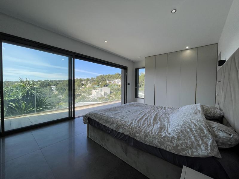 Maison contemporaine - 186 m² - 5 pièces