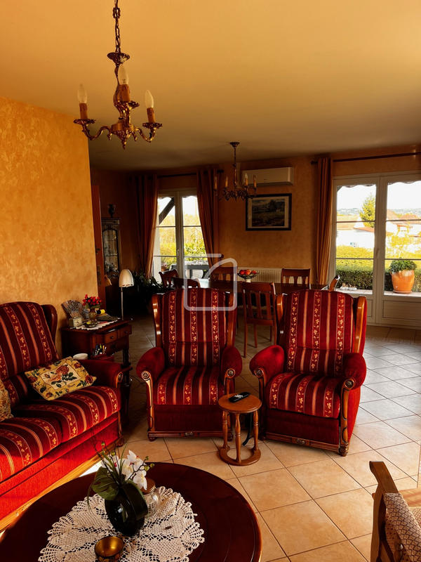 Maison - 120 m² - 5 pièces