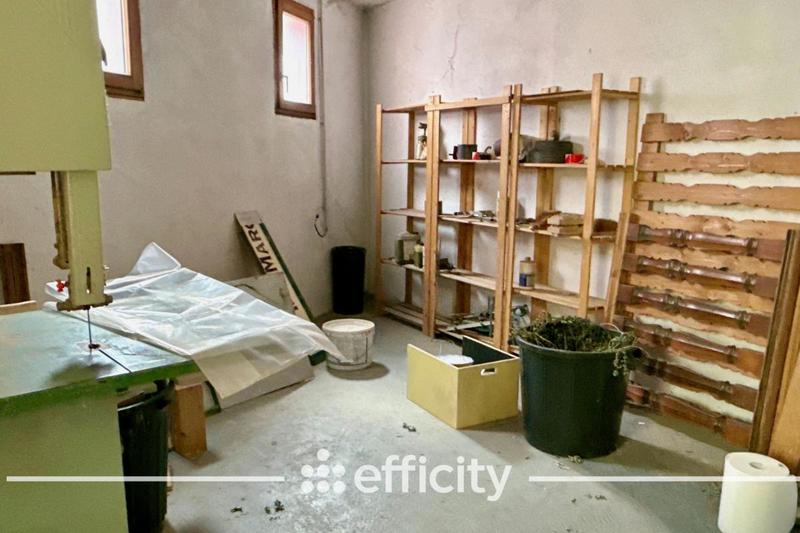 Immeuble - 210 m² - 10 pièces