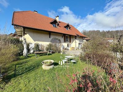 Maison - 345 m² - 12 pièces