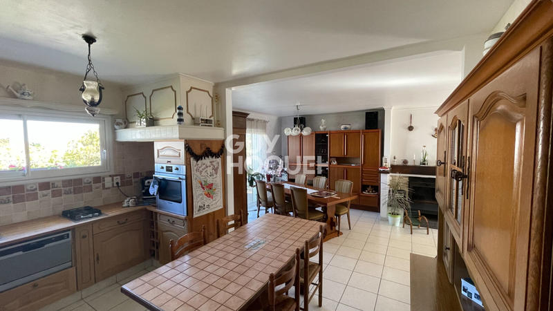 Maison - 170 m² - 9 pièces