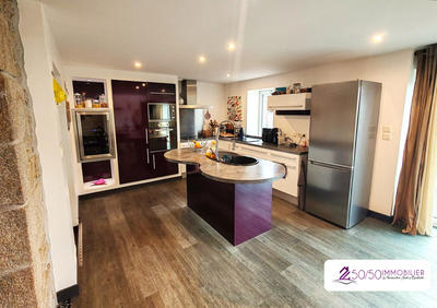 Maison - 142 m² - 7 pièces