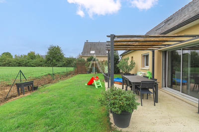 Maison - 106 m² - 6 pièces