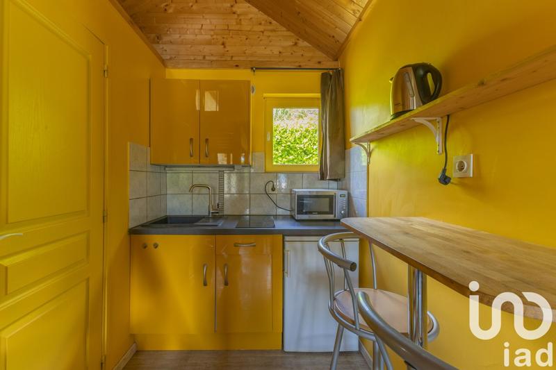 Maison - 222 m² - 8 pièces