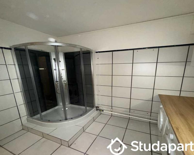 Chambre - 28 m² - 1 pièce