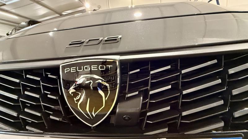 Peugeot 208 II Hybrid 100 e-Dcs6 Allure