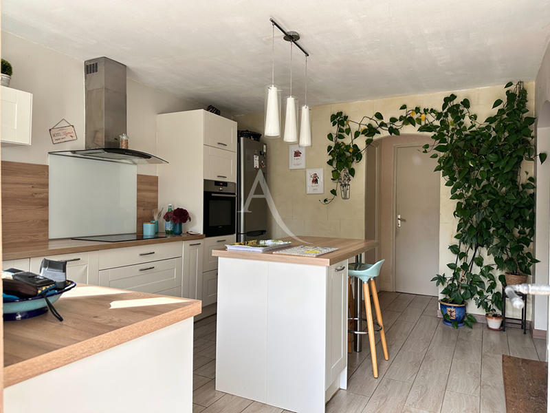 Maison - 124 m² - 7 pièces