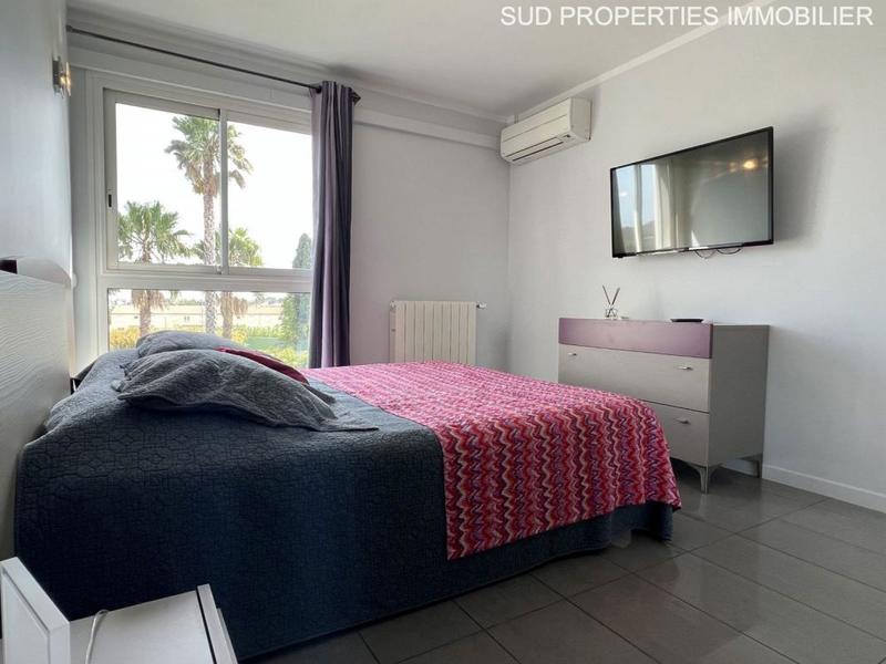 Maison - 218 m² - 7 pièces