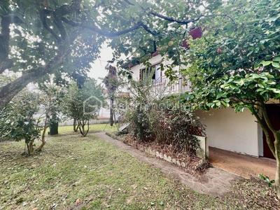 Maison traditionnelle - 165 m² - 6 pièces