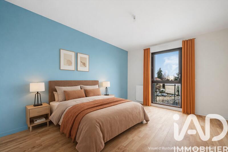 Appartement - 99 m² - 5 pièces