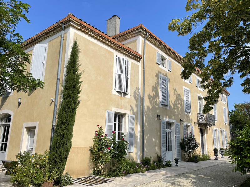 Maison de village - 523 m² - 10 pièces