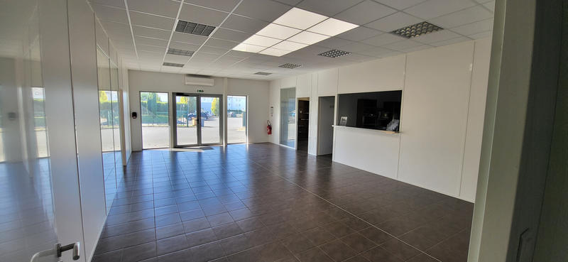 Local commercial - 600 m²