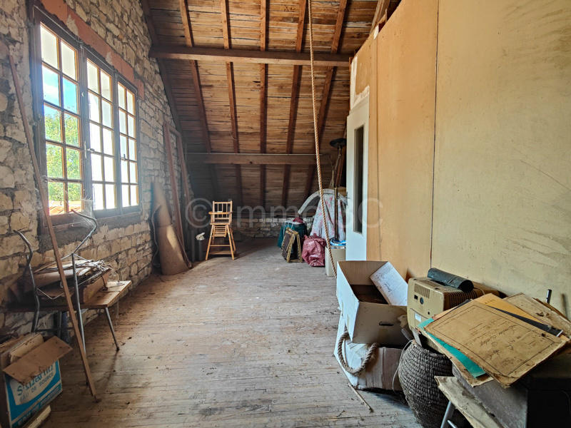 Maison de village - 203 m² - 9 pièces