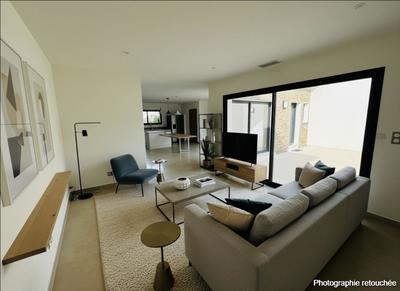 Maison - 144 m² - 4 pièces