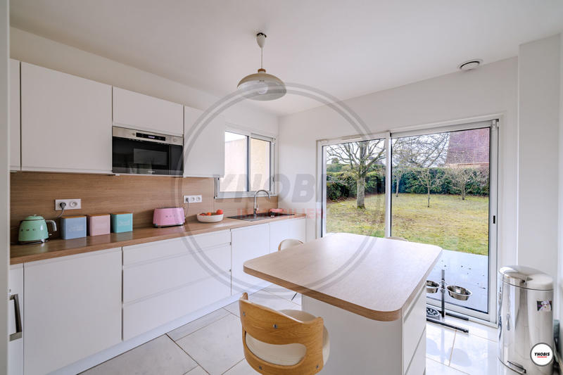 Maison - 101 m² - 6 pièces