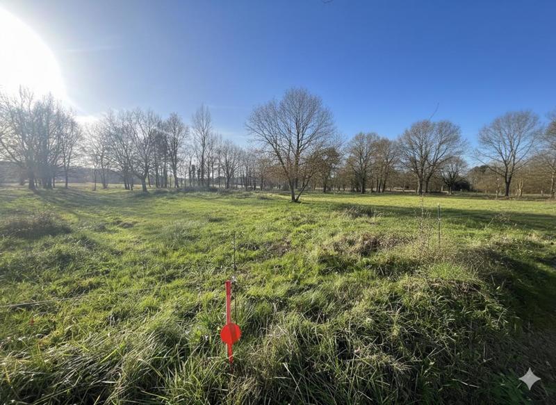 Terrain constructible - 2 577 m²