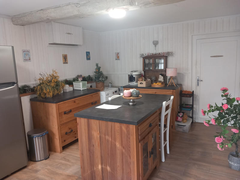 Maison - 277 m² - 12 pièces