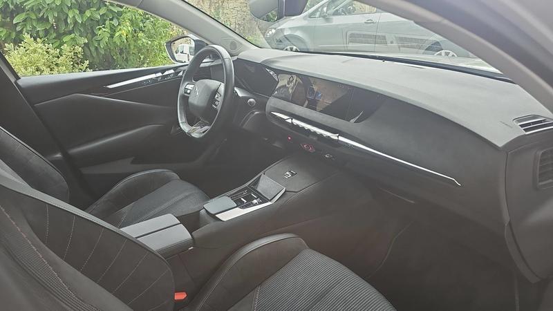 Ds Ds 4 Ds4 Crossback 1.6 Thp 225 Hybride e-Eat8 Performance Line - Première main