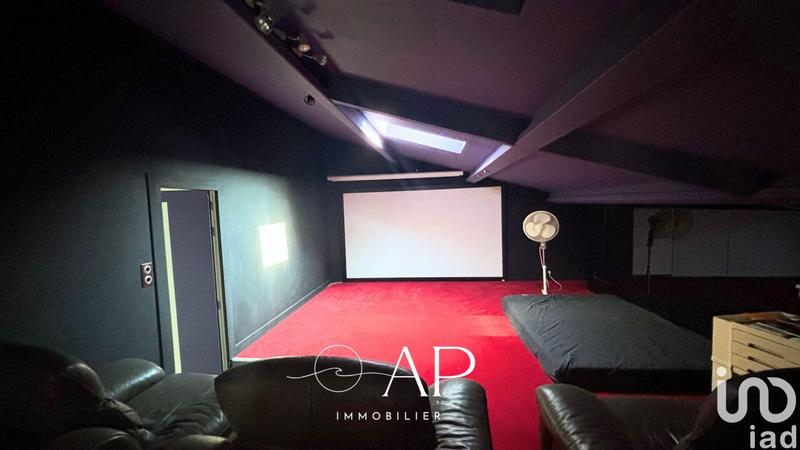 Maison - 223 m² - 5 pièces