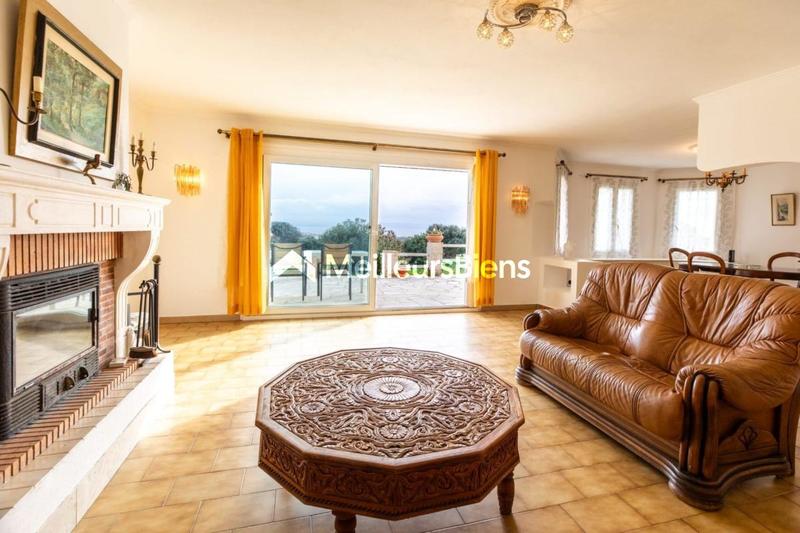 Maison - 195 m² - 5 pièces