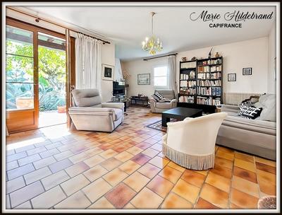 Maison - 173 m² - 9 pièces