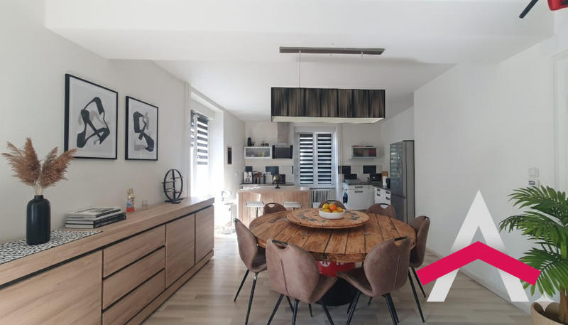 Appartement - 90 m² - 4 pièces