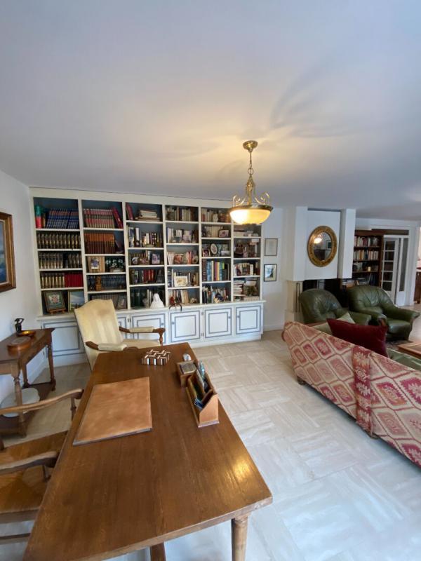 Maison - 291 m² - 9 pièces