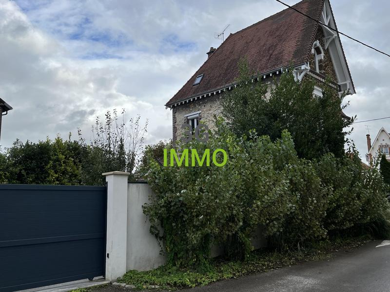 Maison en pierre - 174 m² - 7 pièces