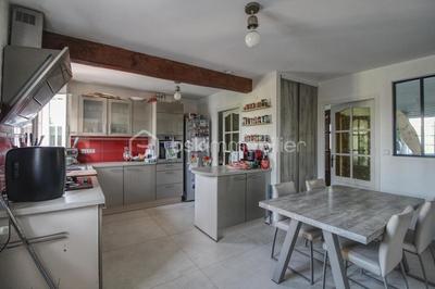 Maison - 200 m² - 8 pièces