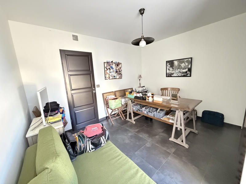 Appartement - 81 m² - 3 pièces