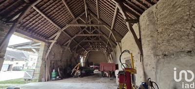 Ferme - 800 m² - 5 pièces