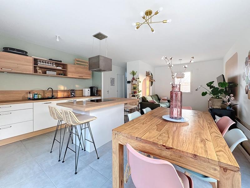 Maison - 100 m² - 5 pièces