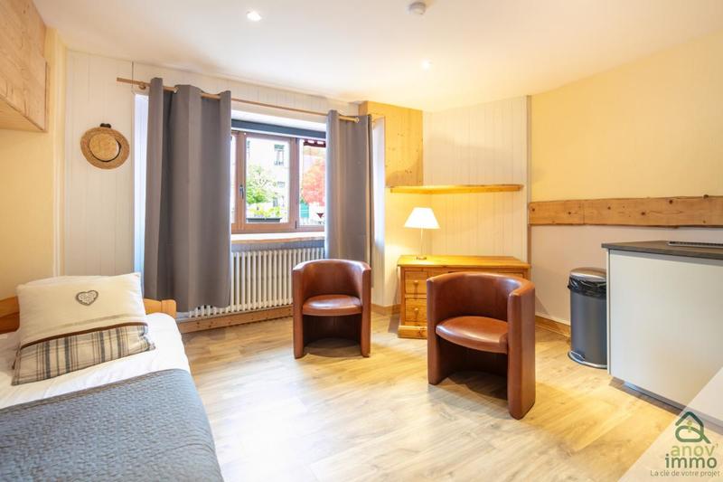 Maison chambre d'hôtes - 384 m² - 13 pièces