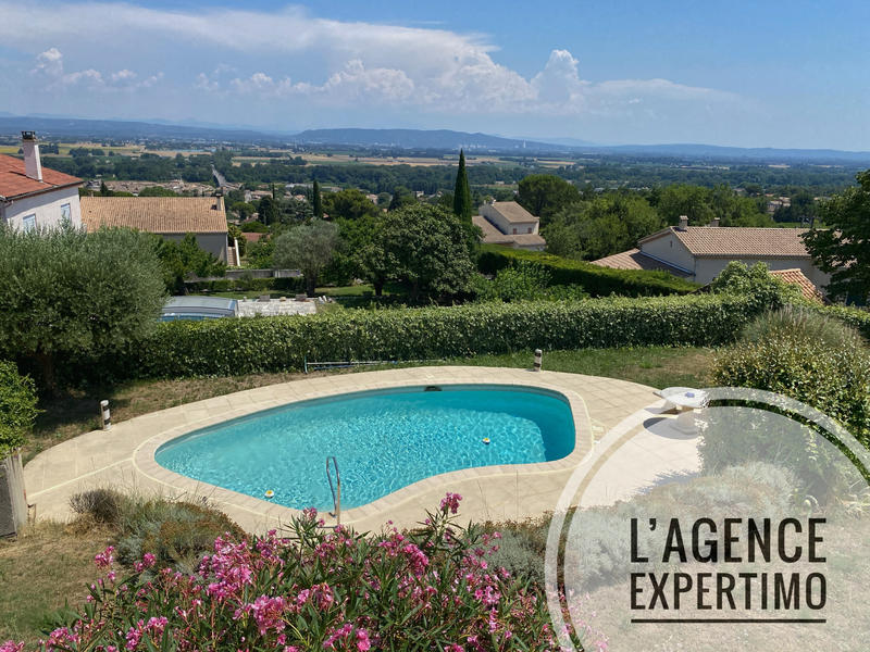 Maison - 181 m² - 5 pièces