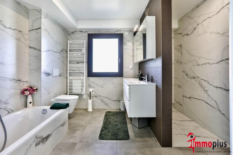 Maison - 171 m² - 6 pièces